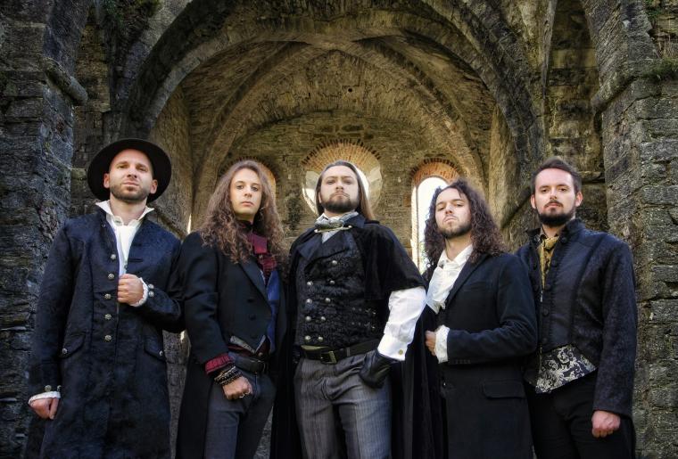 OI WINTERAGE ΥΠΕΓΡΑΨΑΝ ΣΤΗΝ SCARLET RECORDS
