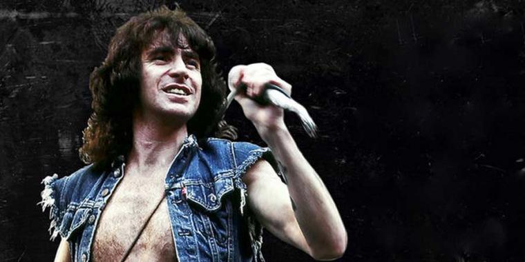 ΑΓΑΛΜΑ ΓΙΑ ΤΟΝ BON SCOTT ΣΤΗ ΜΕΛΒΟΥΡΝΗ