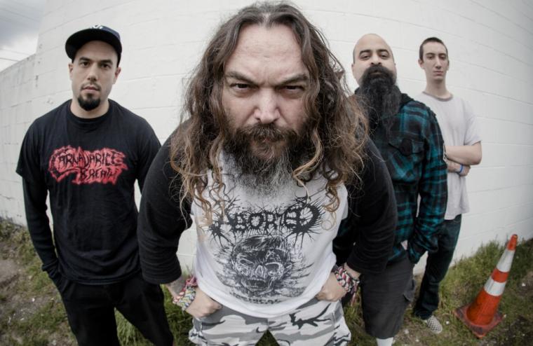 MAX CAVALERA: ΓΙΑ ΜΗΝΕΣ ΔΕΝ ΗΘΕΛΑ ΝΑ ΞΑΝΑΠΑΙΞΩ ΜΟΥΣΙΚΗ