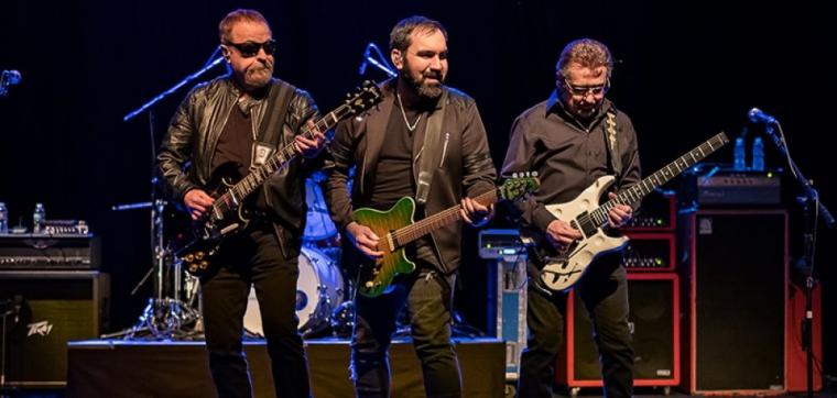 ΒΙΒΛΙΟ ΓΙΑ ΤΟΥΣ BLUE OYSTER CULT