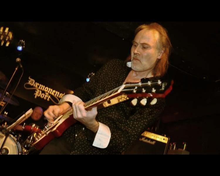 GUITARIST MICHAEL DENNER TALKS BEING EXCLUDED FROM MERCYFUL FATE REUNION TOUR - "THEY DIDN'T INVITE ME; WE DIDN'T EVEN HAVE A DISCUSSION ABOUT IT"