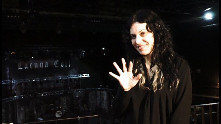 LACUNA COIL: ΔΕ ΦΟΒΟΜΑΣΤΕ ΠΙΘΑΝΟ ΤΡΟΜΟΚΡΑΤΙΚΟ ΧΤΥΠΗΜΑ ΣΤΙΣ ΣΥΝΑΥΛΙΕΣ ΜΑΣ