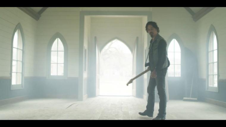 NEO BINTEO ΑΠΟ ΤΟΝ RICHIE KOTZEN "THE DAMNED"